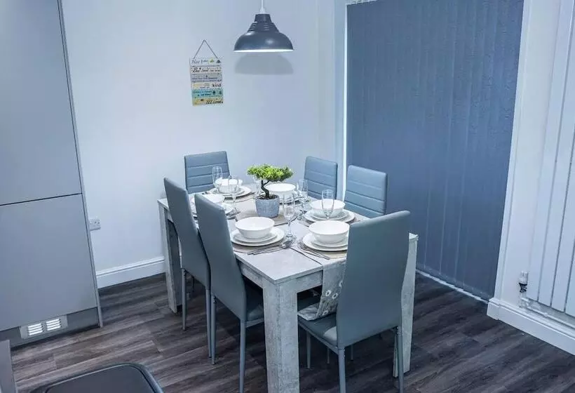 レジデンス Stunning 4 Bed House In Telford West Midlands