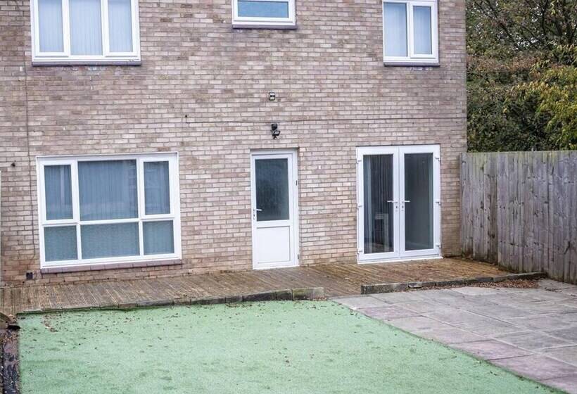 レジデンス Stunning 4 Bed House In Telford West Midlands