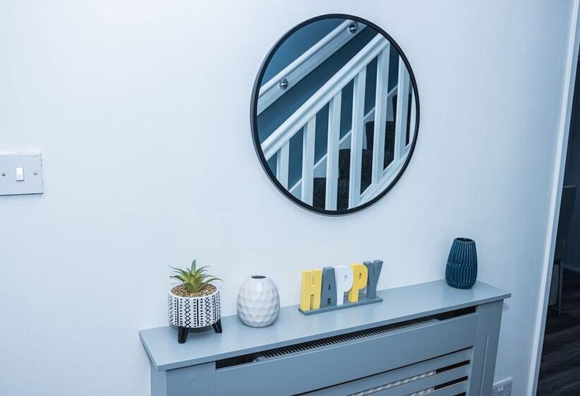 レジデンス Stunning 4 Bed House In Telford West Midlands