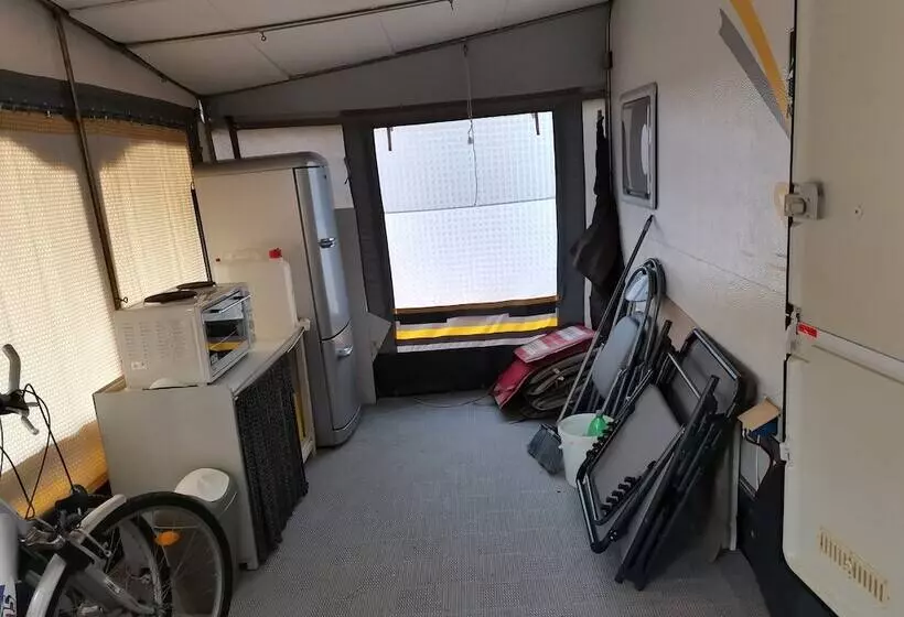 Room In Cabin   Caravan Near The Sea 6