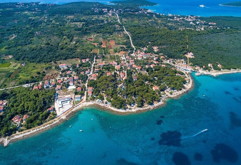 Room In Cabin   Caravan Near The Sea 6