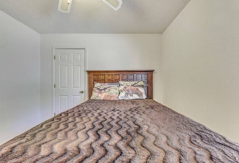 Rustic Alto Retreat   Near Hiking, Skiing & More!