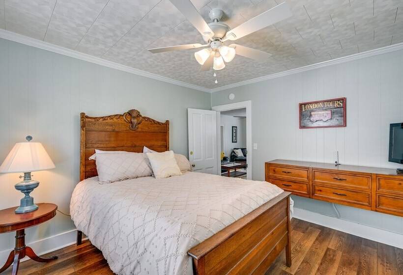 Rustic River Bungalow   Steps To Downtown Belhaven