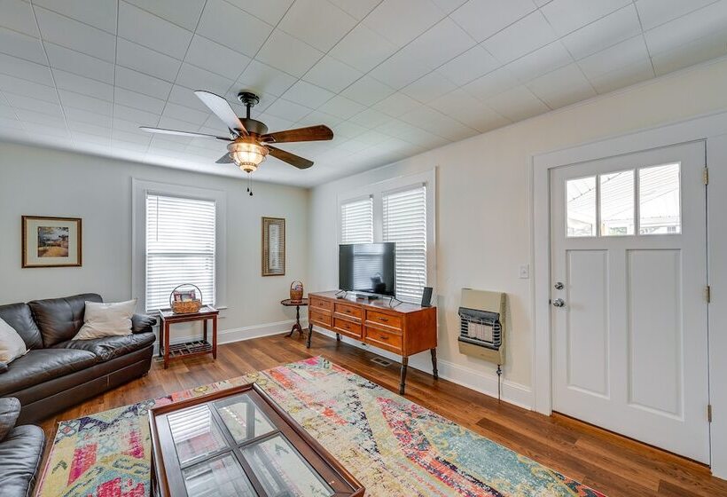 Rustic River Bungalow   Steps To Downtown Belhaven