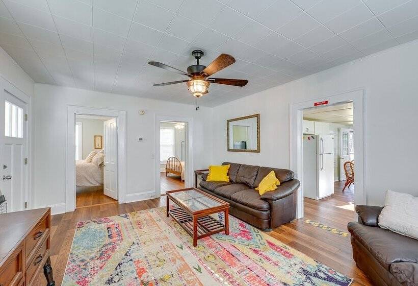 Rustic River Bungalow   Steps To Downtown Belhaven