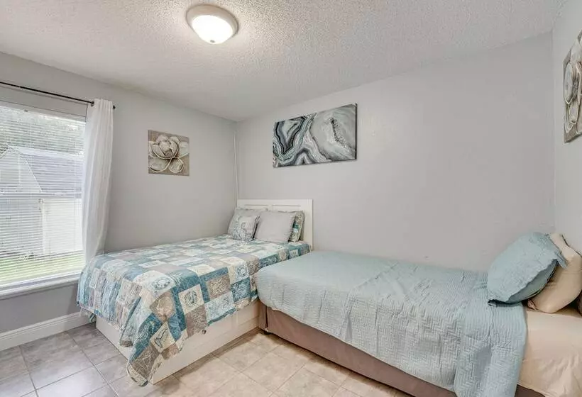 Spacious Kissimmee Family Home W/ Pool & Patio!