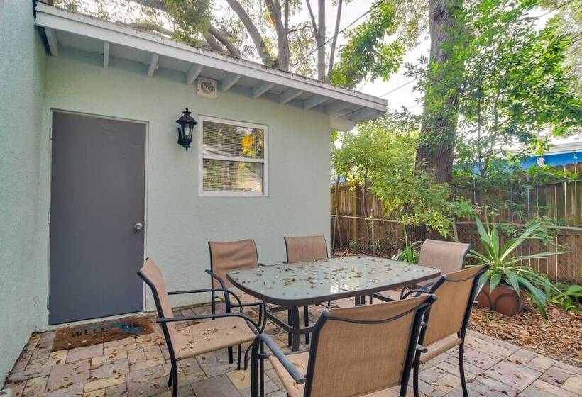 Sunny Gulfport Home: Walk To Art District + Beach!