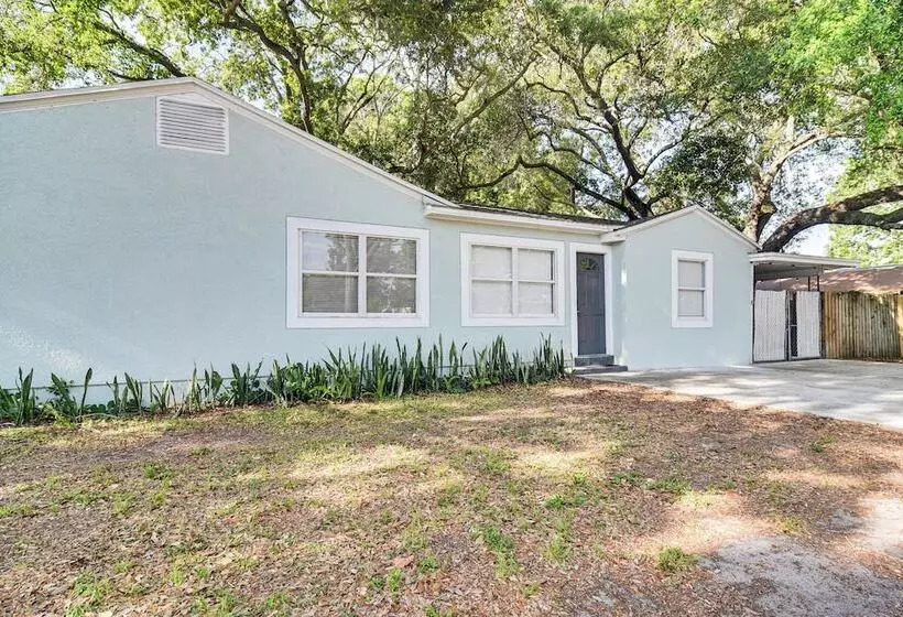 Sunny Gulfport Home: Walk To Art District + Beach!