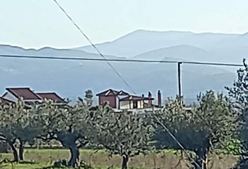 Beautiful 1 Bed Cottage In Megalopolis