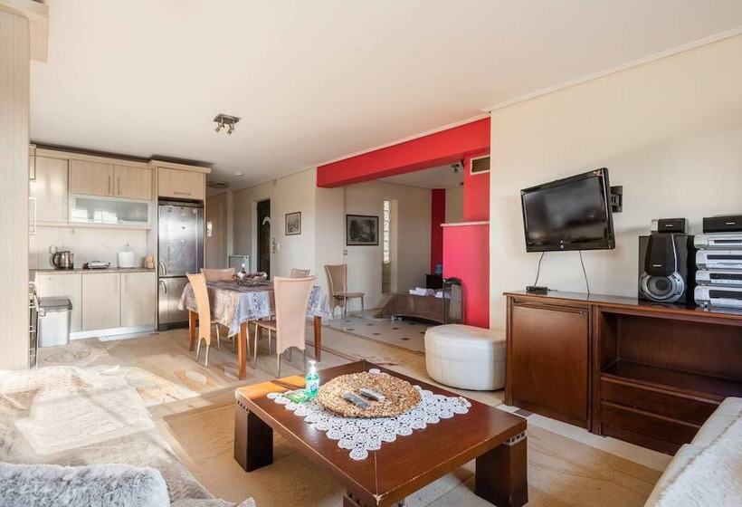 Beautiful 1 Bed Cottage In Megalopolis