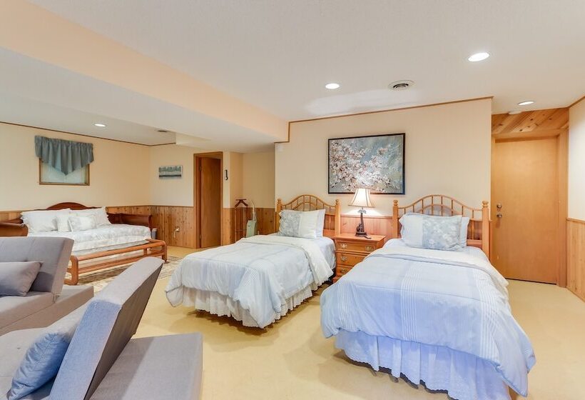 West Virginia Home W/ Deck On Golf Course