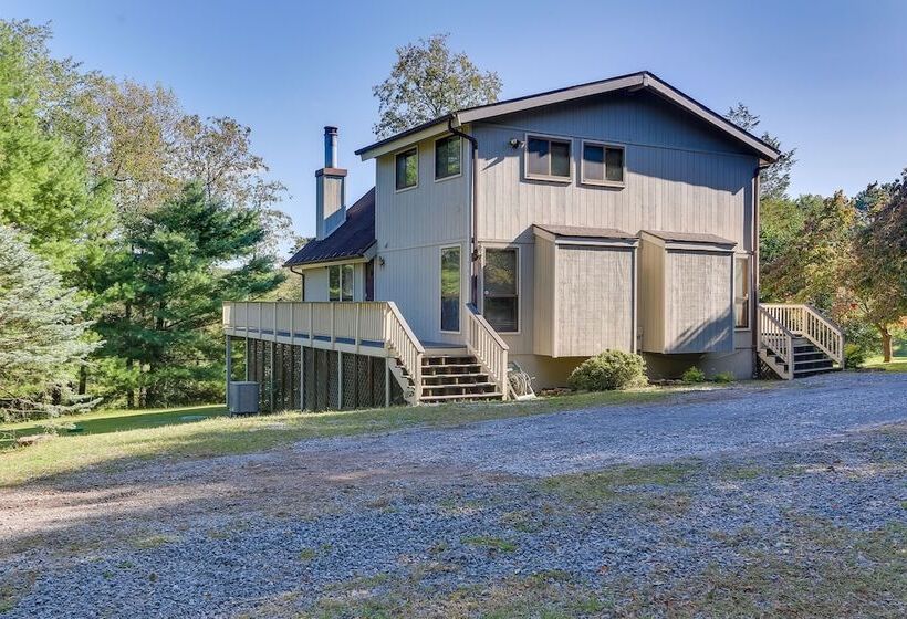 West Virginia Home W/ Deck On Golf Course