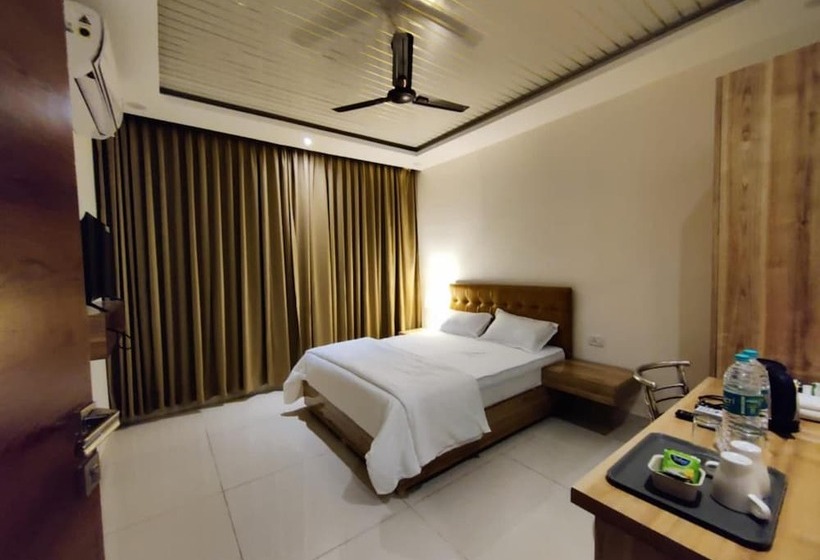 Hostel Hibiscus Tree Bachupally