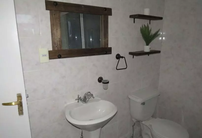 ベッドアンドブレックファースト Riverline Lodge