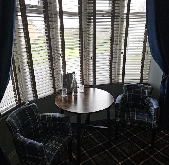 مبيت وإفطار The Ivy Tree