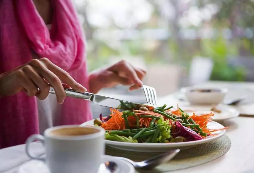 Cambria Hotel Burbank Airport