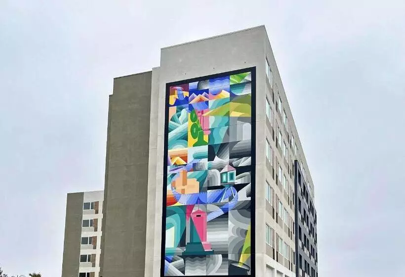 Cambria Hotel Burbank Airport