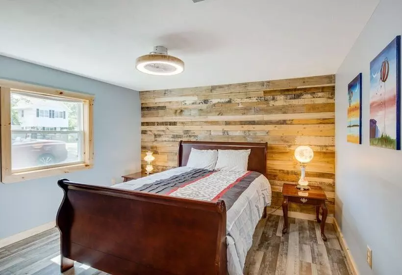 Charming Lake Chautauqua Home: Walk To Water!