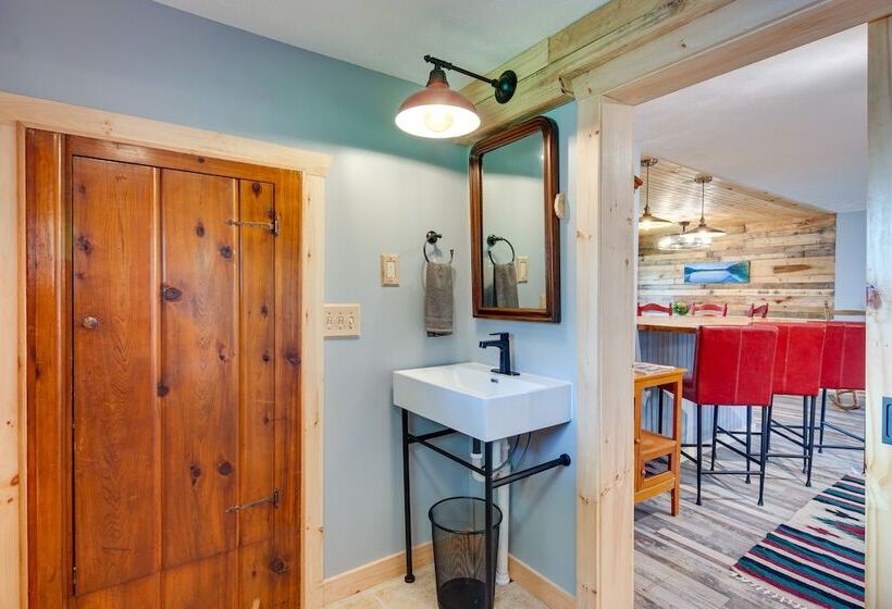 Charming Lake Chautauqua Home: Walk To Water!