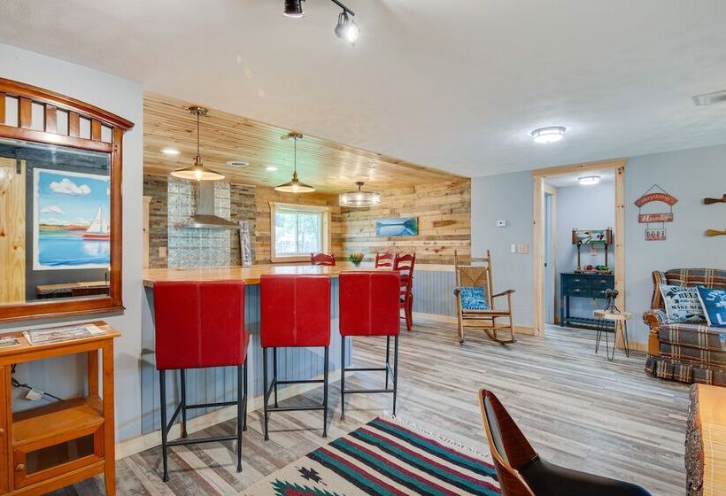 Charming Lake Chautauqua Home: Walk To Water!