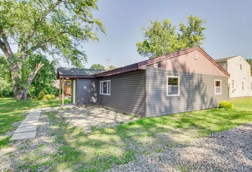 Charming Lake Chautauqua Home: Walk To Water!