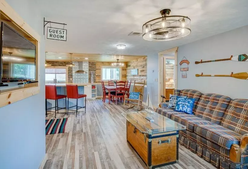 Charming Lake Chautauqua Home: Walk To Water!