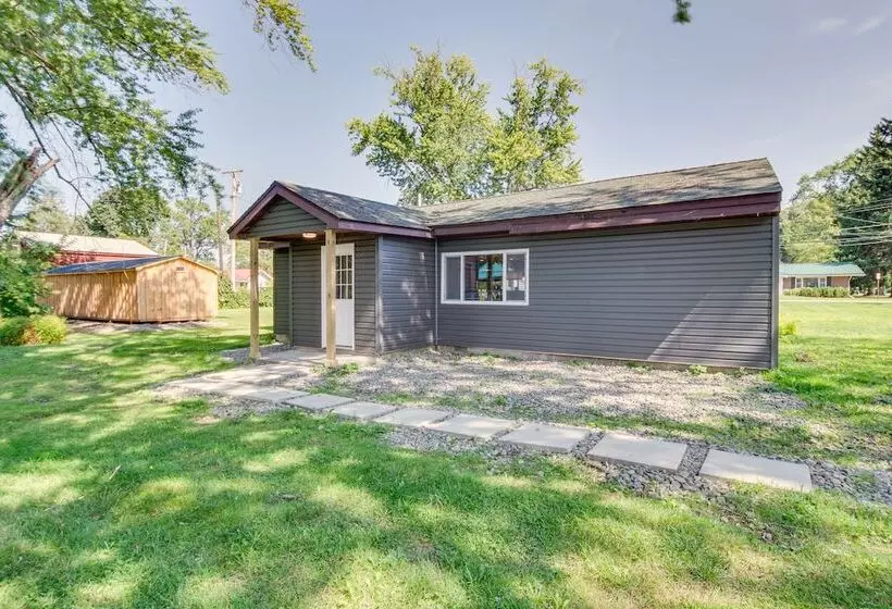 Charming Lake Chautauqua Home: Walk To Water!