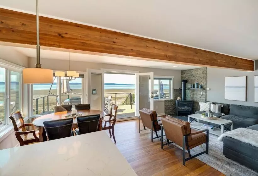 Coastal Pnw Home On Swimmable Beach W/ Hot Tub!