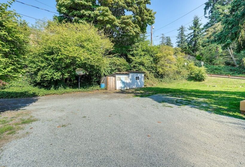 Coastal Pnw Home On Swimmable Beach W/ Hot Tub!