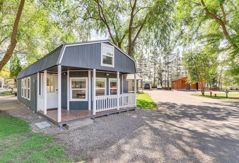 20 Mi To Glacier Natl Park: Pet Friendly Cabin