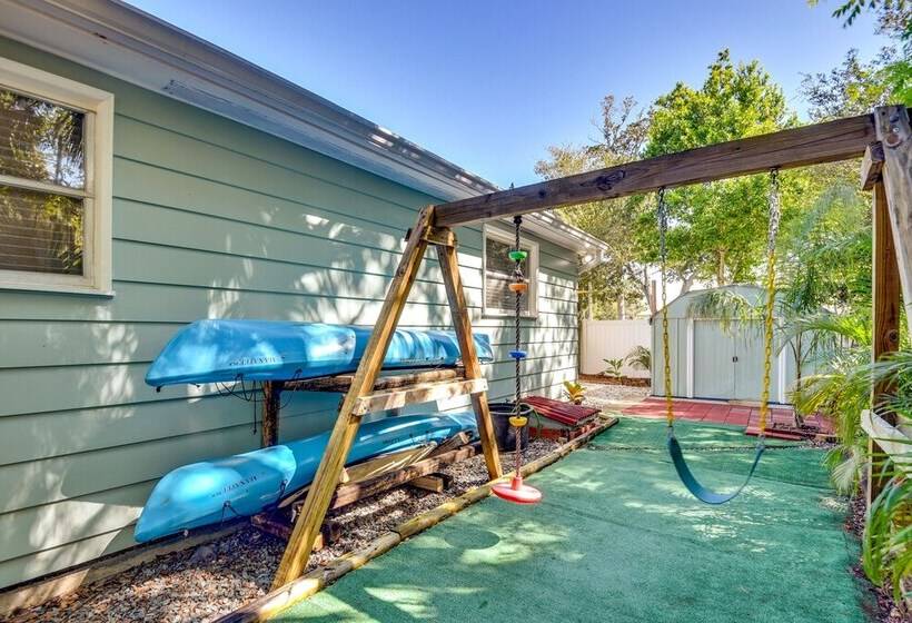 Dog Friendly Daytona Beach Cottage W/ Patio!