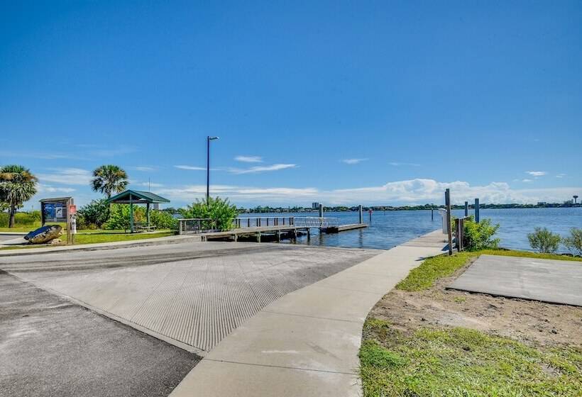 Dog Friendly Daytona Beach Cottage W/ Patio!