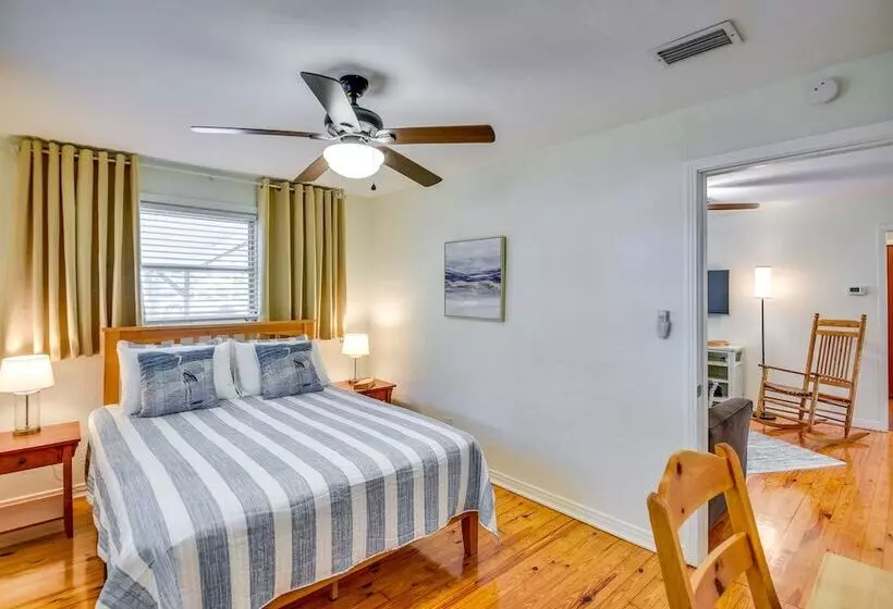 Dog Friendly Daytona Beach Cottage W/ Patio!