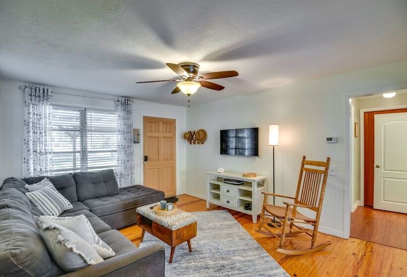 Dog Friendly Daytona Beach Cottage W/ Patio!
