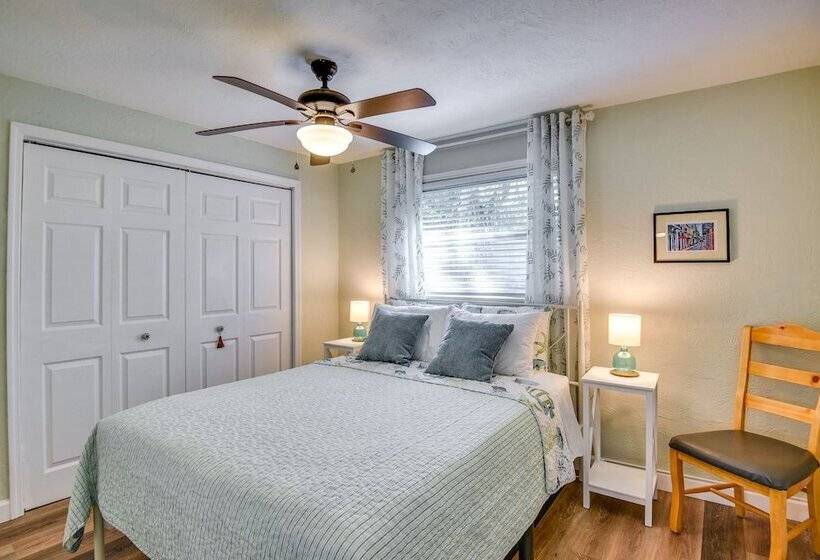 Dog Friendly Daytona Beach Cottage W/ Patio!