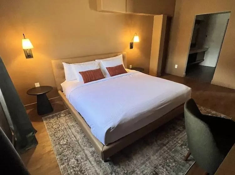 El Verde Inn
