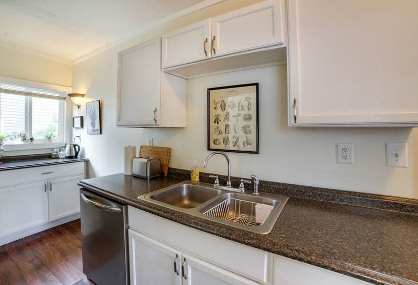 Family Friendly Jackson Home W/ Sunroom: Near Golf