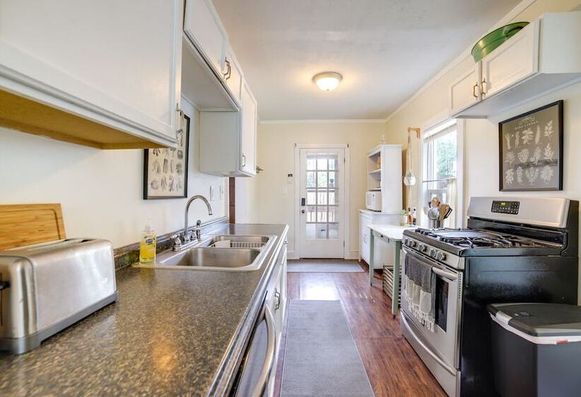 Family Friendly Jackson Home W/ Sunroom: Near Golf