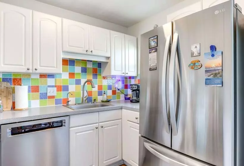 Fernandina Beach Vacation Rental: Steps To Beach!