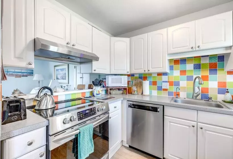 Fernandina Beach Vacation Rental: Steps To Beach!