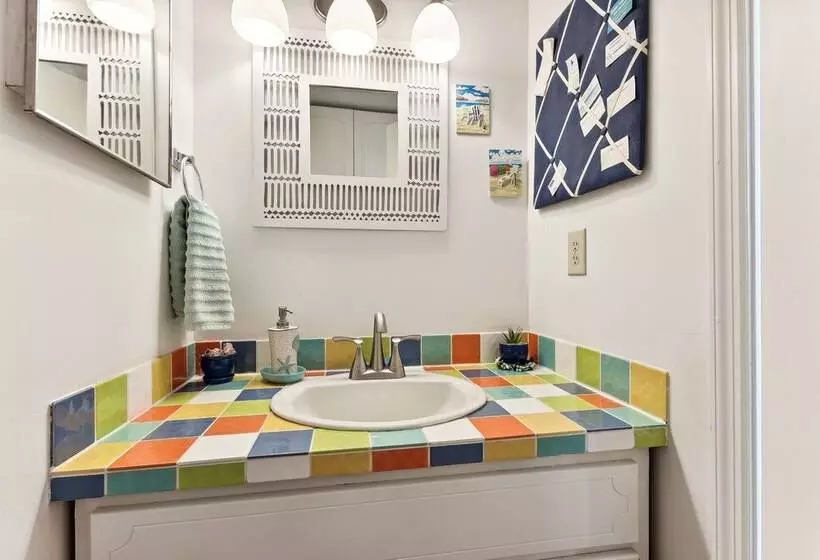 Fernandina Beach Vacation Rental: Steps To Beach!