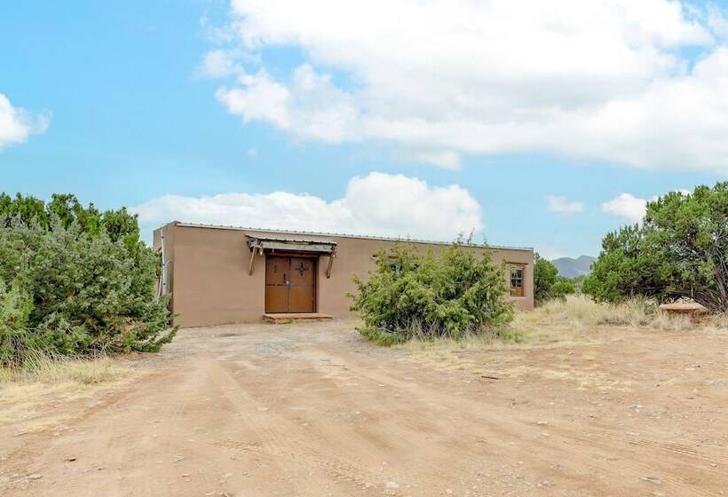 Historic Adobe Los Cerrillos Home W/ Mountain View