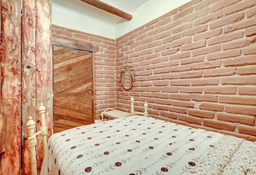 Historic Adobe Los Cerrillos Home W/ Mountain View