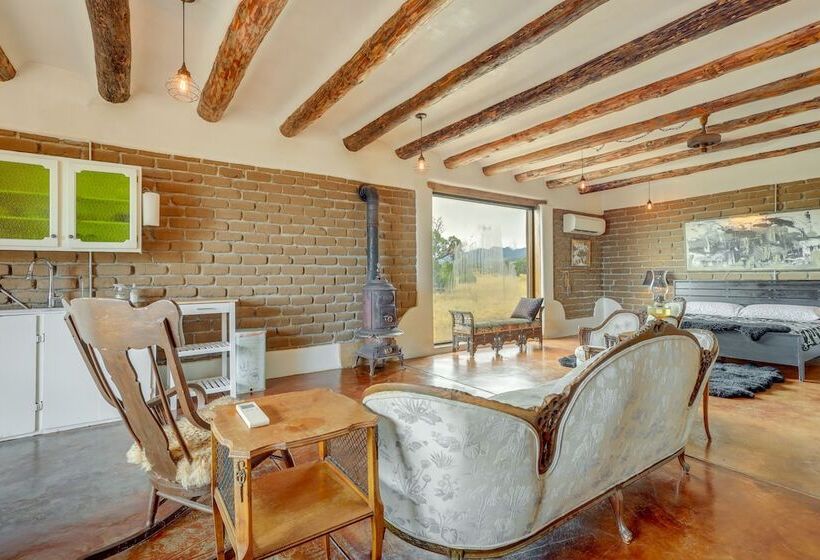 Historic Adobe Los Cerrillos Home W/ Mountain View