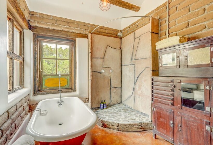 Historic Adobe Los Cerrillos Home W/ Mountain View