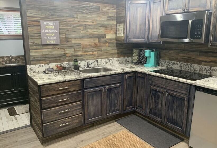 فندق Cedar House