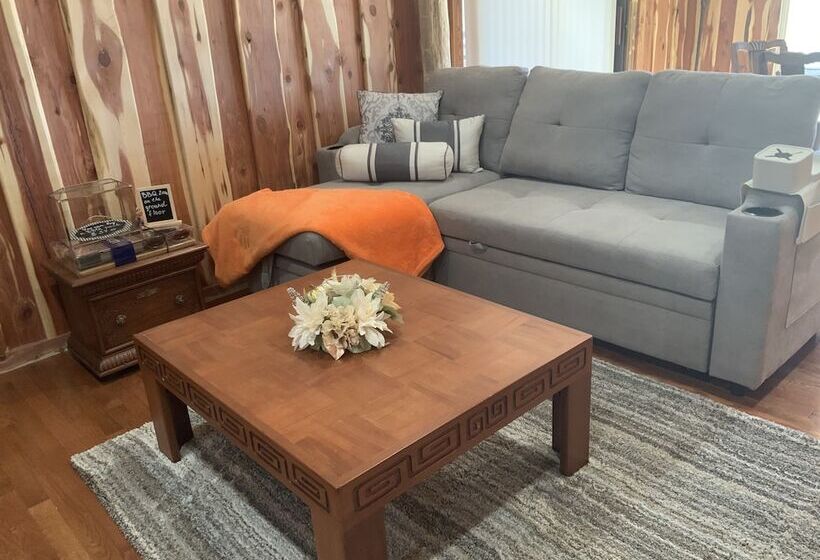 فندق Cedar House