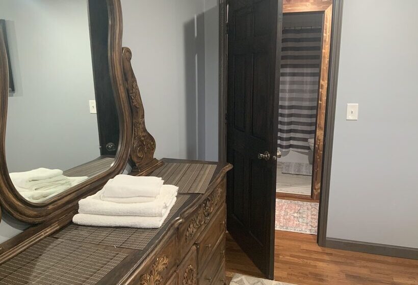 فندق Cedar House