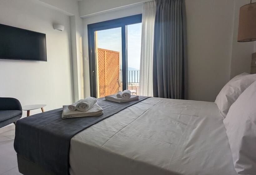 בית מלון כפרי Costa Ionica Mytikas Seaside