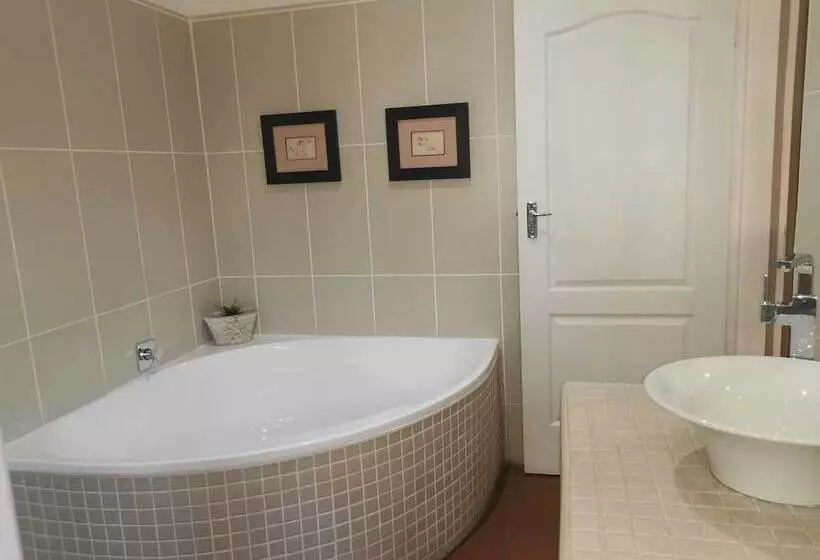 ホテル Deo Volente Country Estate